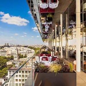***** Hotel So/ França